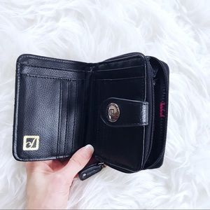 Stone Mountain Accessories Bags - ❄️ • Black Quilted Wallet • Stone Mountain Accessories Bags - ❄️ • Black Quilted Wallet •